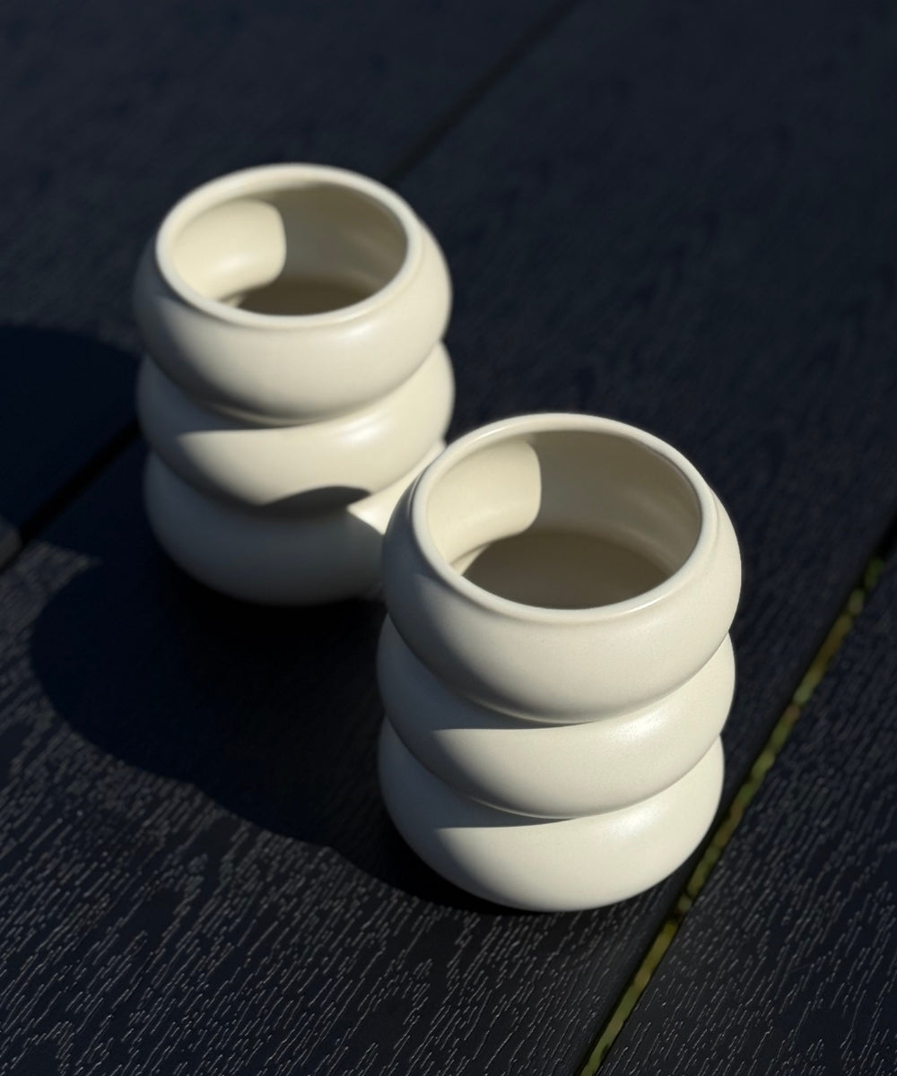 Wave Keramik Becher Beige