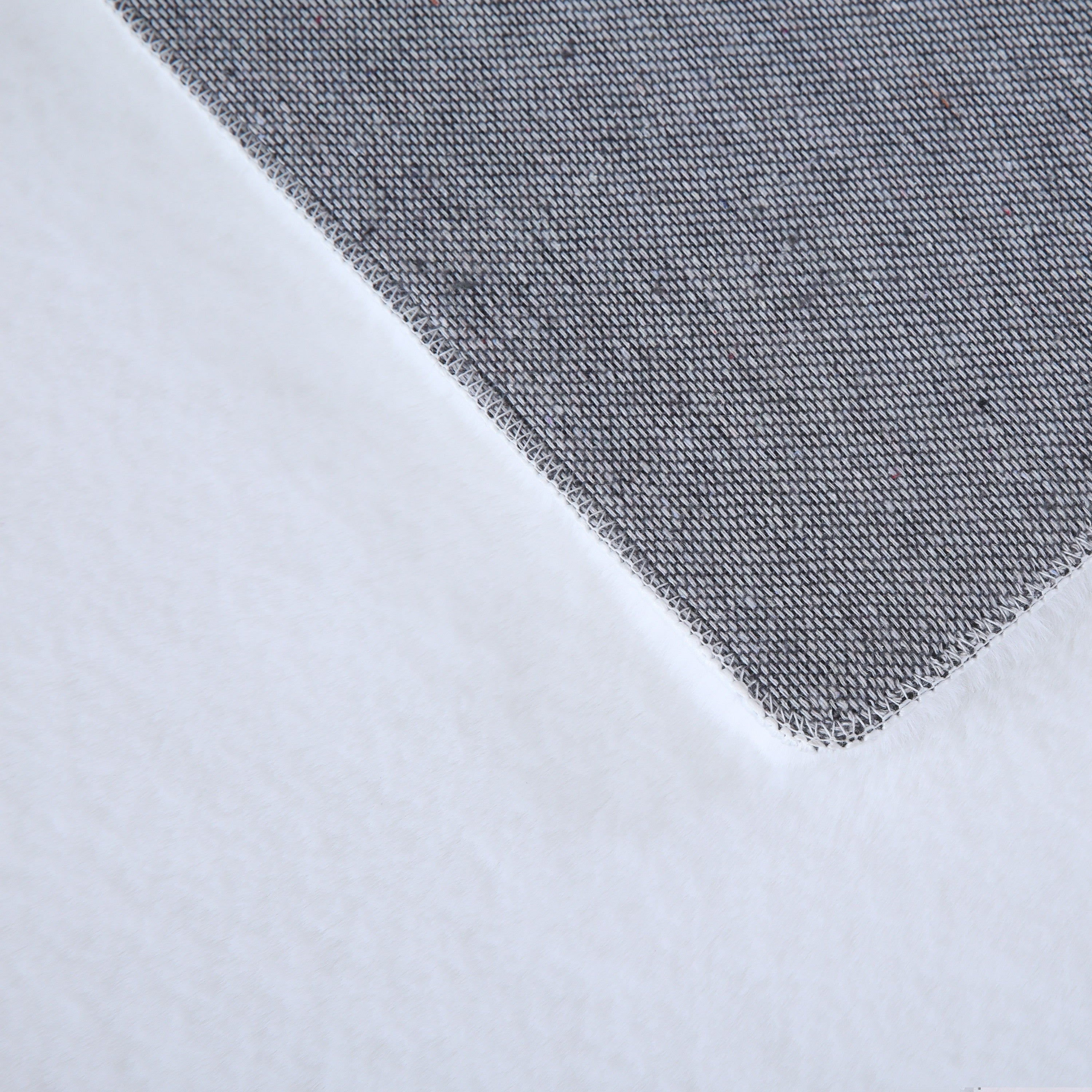 Pouffy Hochflor Teppich Weiß