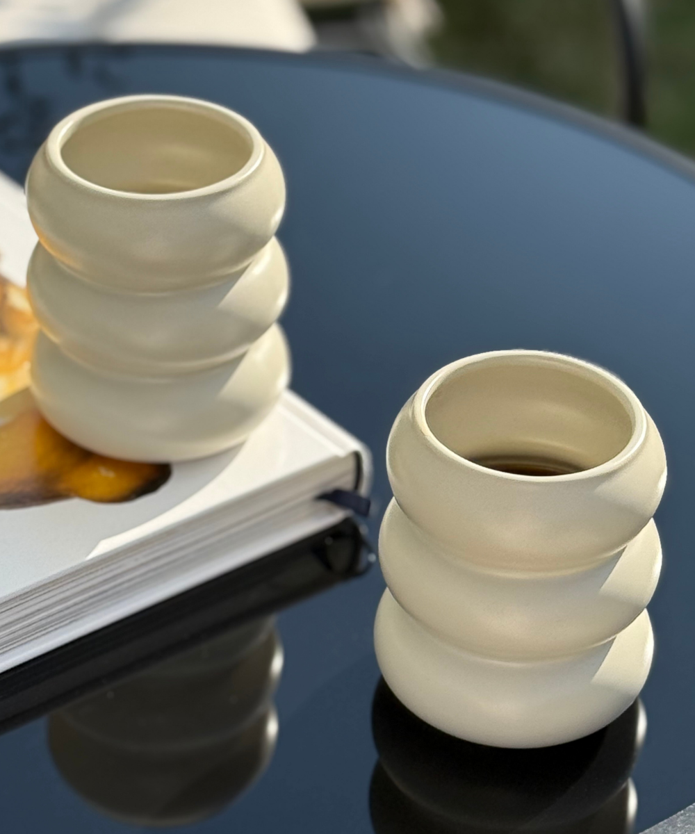 Wave Keramik Becher Beige